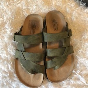 NWOT Birkenstock styles sandles